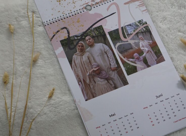 kalender dinding vs kalender meja